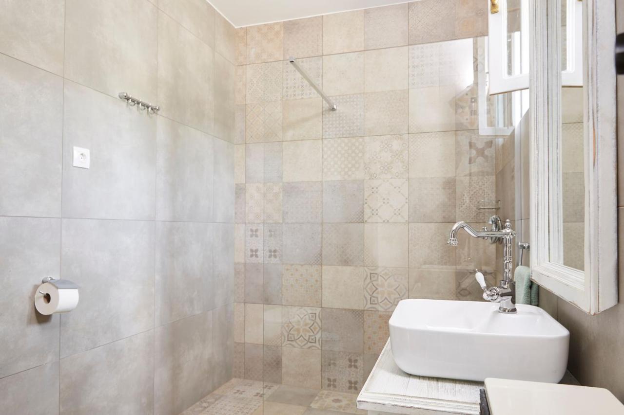 Szarka Vendeghaz Es Pince Apartment Mad Ngoại thất bức ảnh